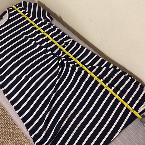 Banana Republic Twist Knot navy and white striped short sleeved tee dress size M - Picture 10 of 10